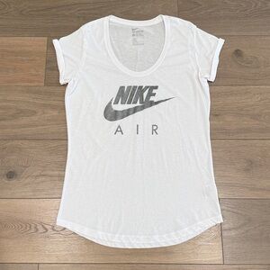 NIKE AIR White Athletic Cut Tri-Blend Deep Scoop Short Sleeve T-Shirt Tee Size L